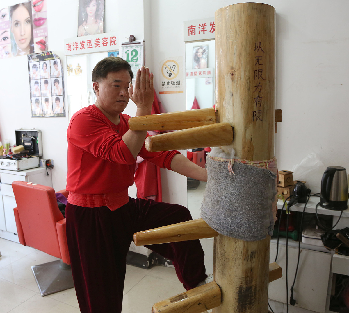 史记项羽本纪中鸿门宴表现出项羽性格中的哪一方面