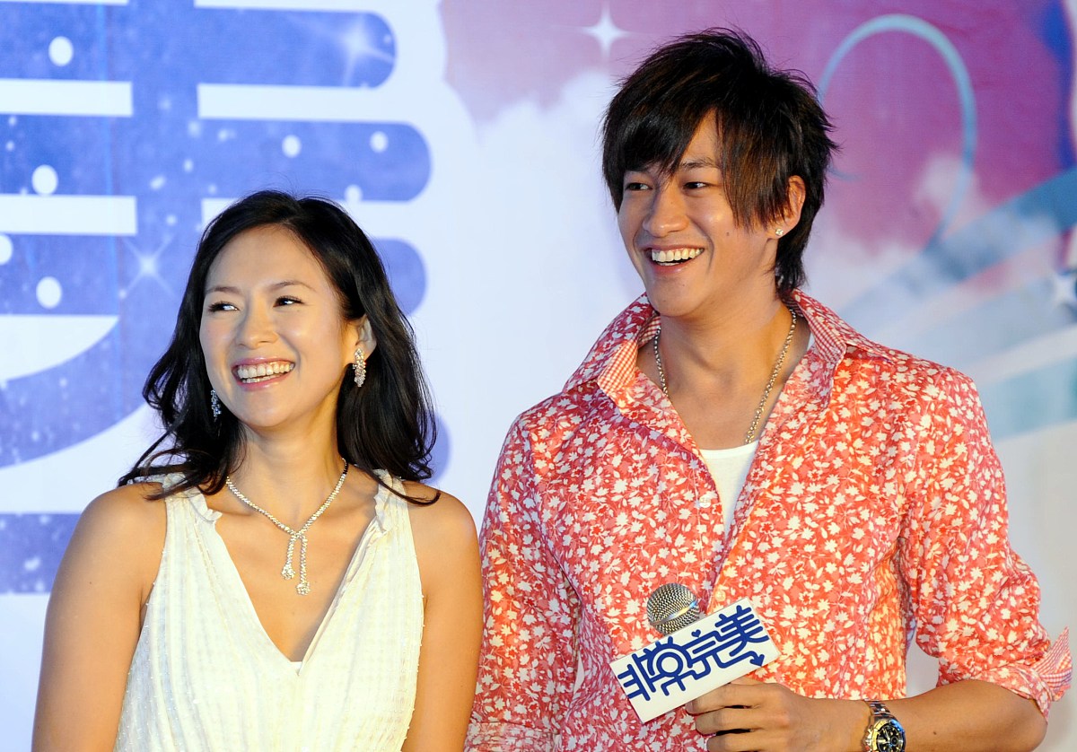 2009年6月1日,北京,电影《非常完美》官网启动发布会举行.***_***章子