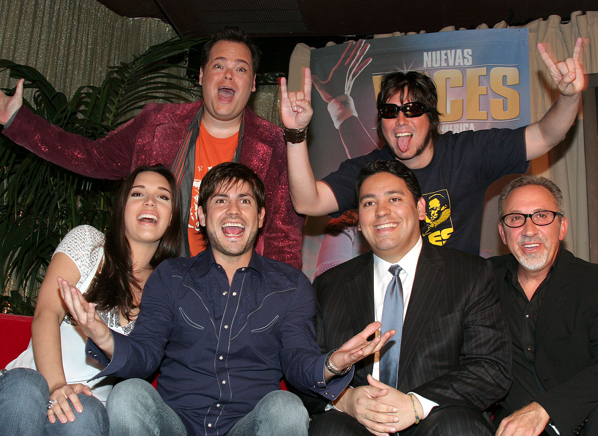 los angeles - feb<strong>r</strong>uary 3:  (bottom row, l-r) miss universe 2003