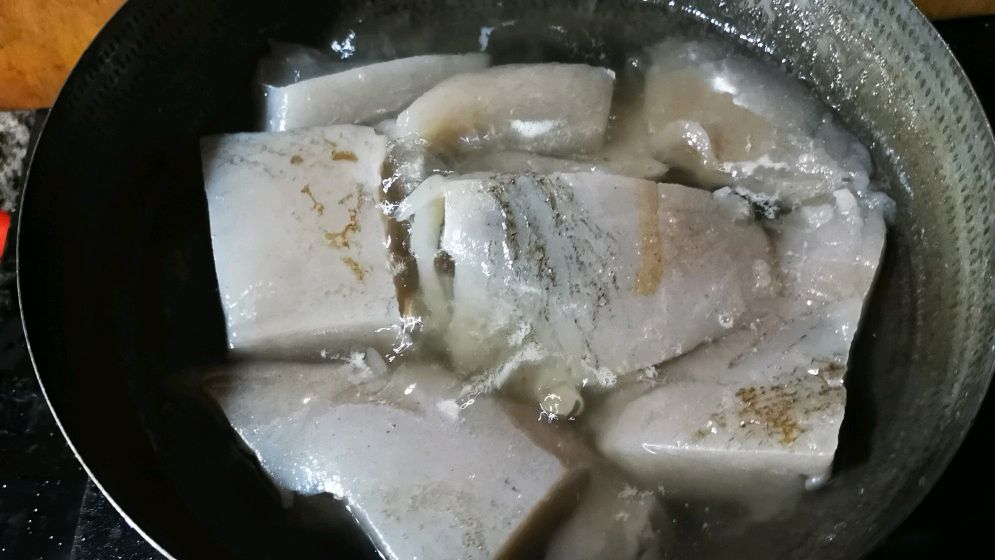 深山老林农家做魔芋豆腐,第一次见这种操作,口水流一地