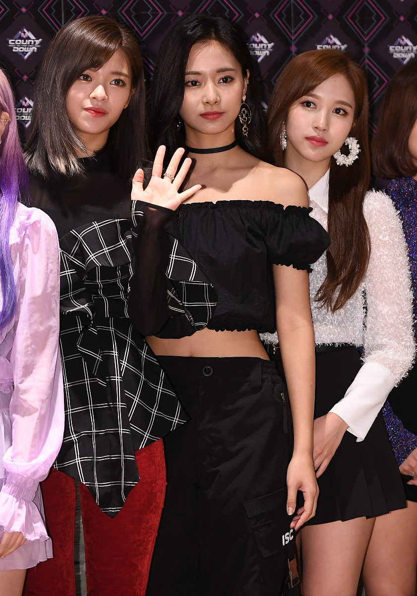2018年11月8日,韩国首尔,明星参加《m! countdown》节目录制.***_***t