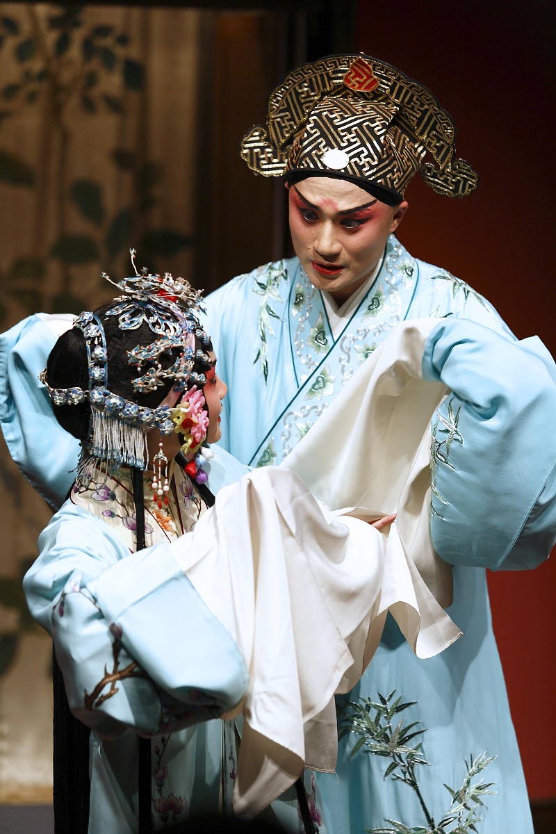 2009年7月17日,上海,《牡丹厅》在小剧场演出.***_***+++_+++昆剧,王