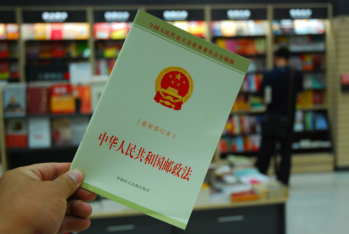 我要写一篇工程管理专业的毕业论文主题是《工程施工中对工程分包的管理》第4章主题为工程分包管理的流程与方法结构是这样的：1、工程分包策划阶段的要点。 2、工程分包执行阶段的关键步骤。 3、工程分包控制阶段的主要工作。4、工程分包验收阶段的要求。请帮我将内容进行细化。
