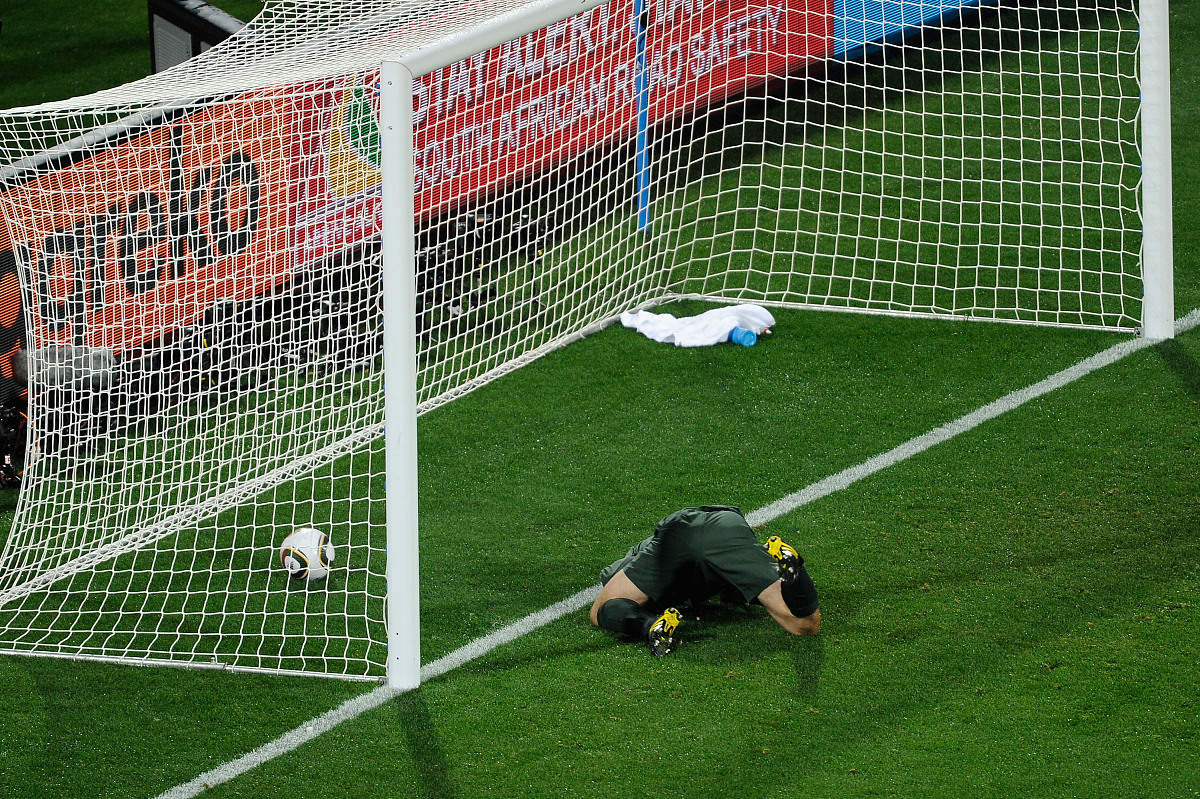 2010年6月12日,南非鲁斯滕堡,2010世界杯c组小组赛首轮,英格兰vs美国.