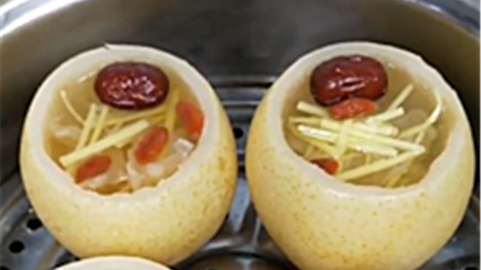 教你在家做冰糖雪梨 化痰止咳润肺,方法简单,效果极好