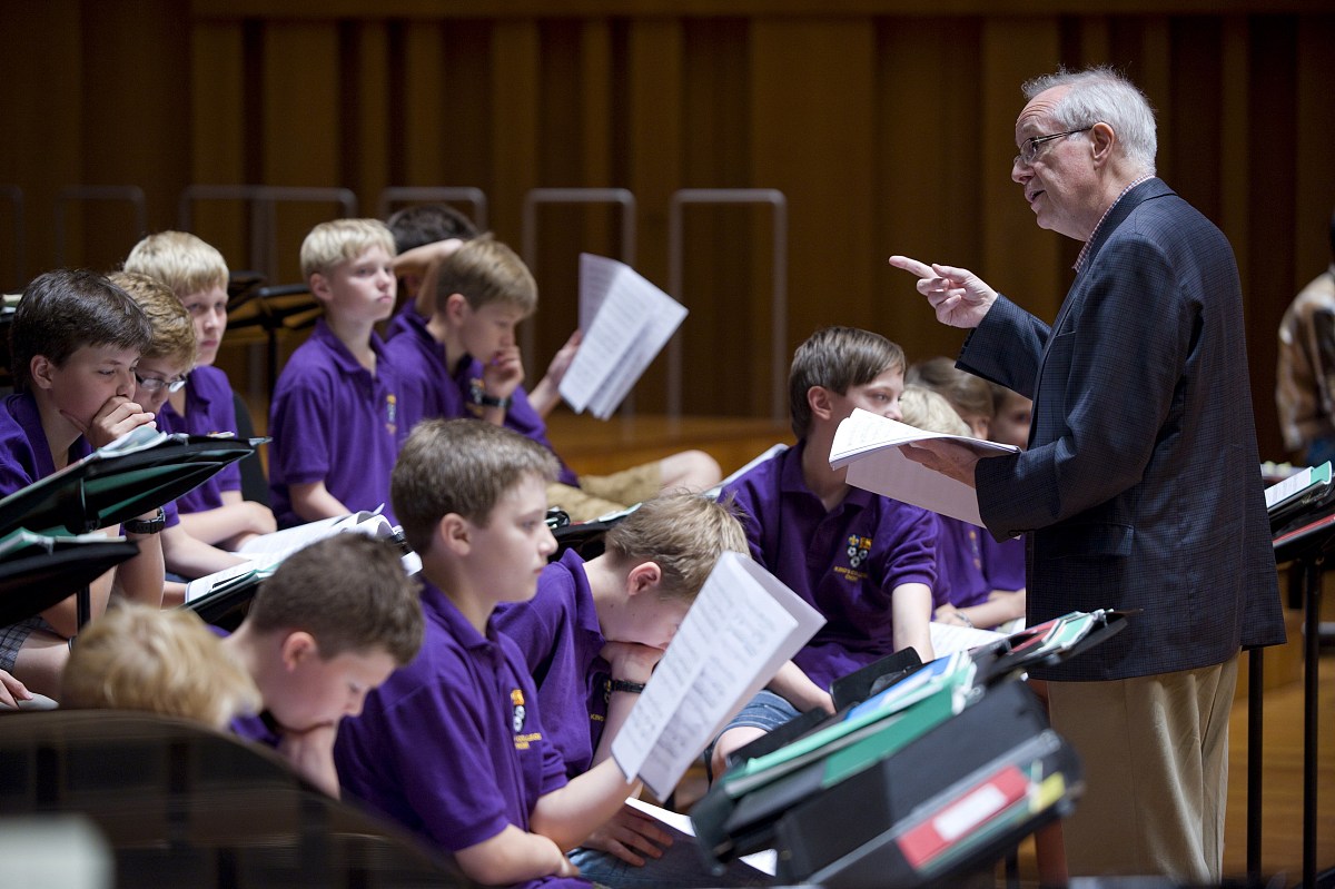 英国的教育大臣怎么产生回答及拓展