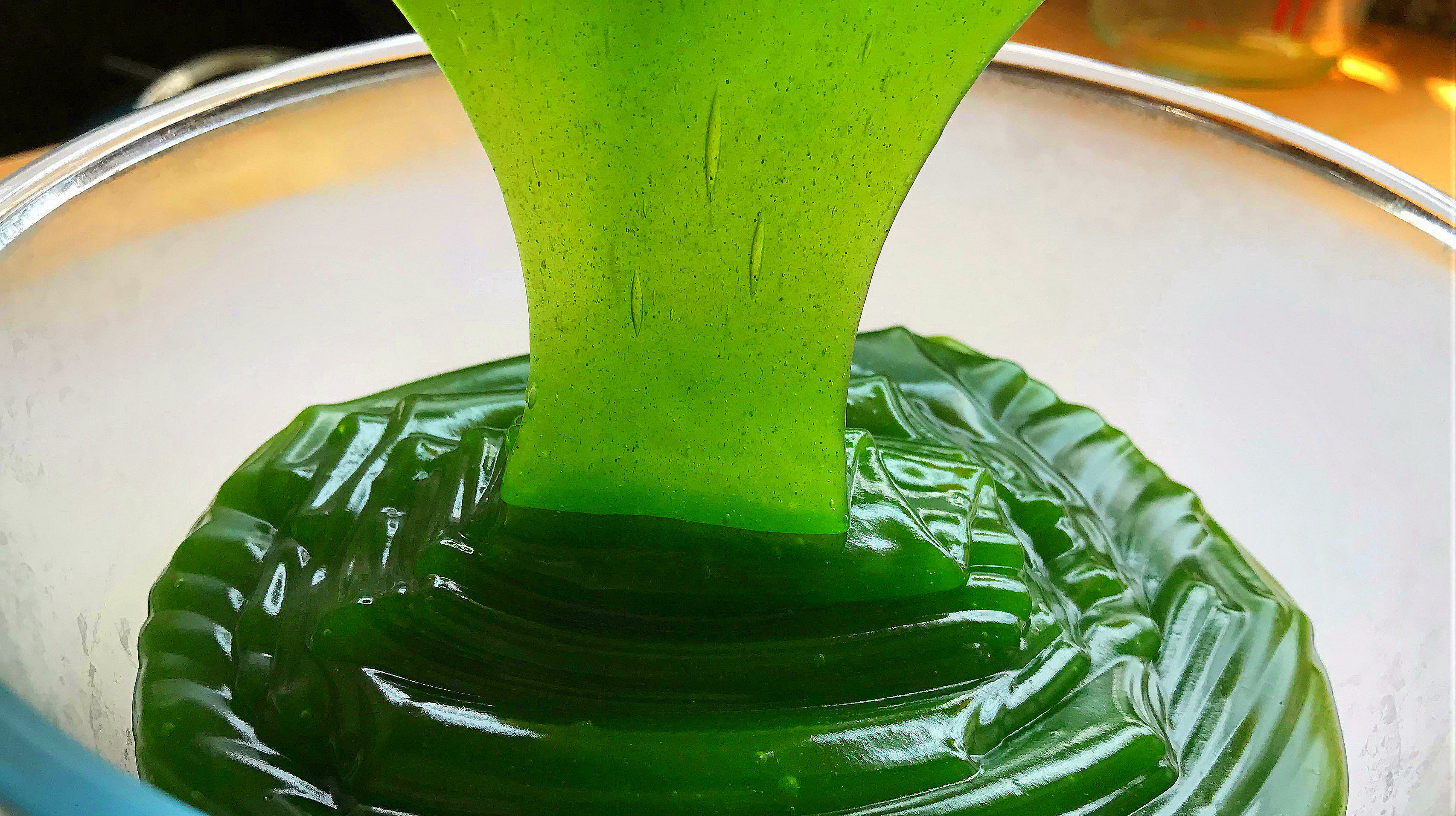 想吃凉粉不用买,原来做法这么简单,细腻顺滑,越吃越想吃