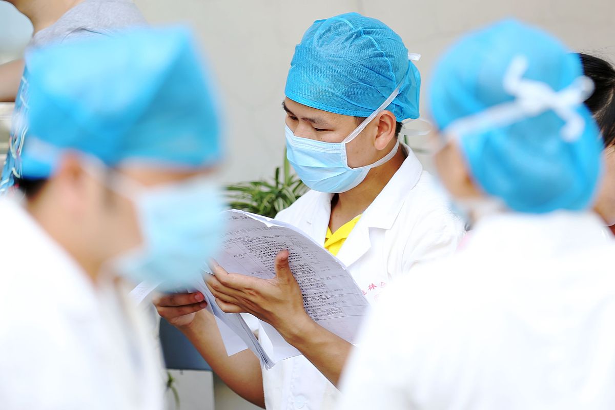广西医学院校就业前景分析：2022年热门院校推荐