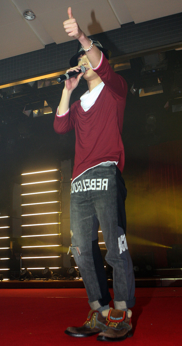 2008年12月19日,北京,2008北京校园音乐演出季的最后一场演唱会在中国