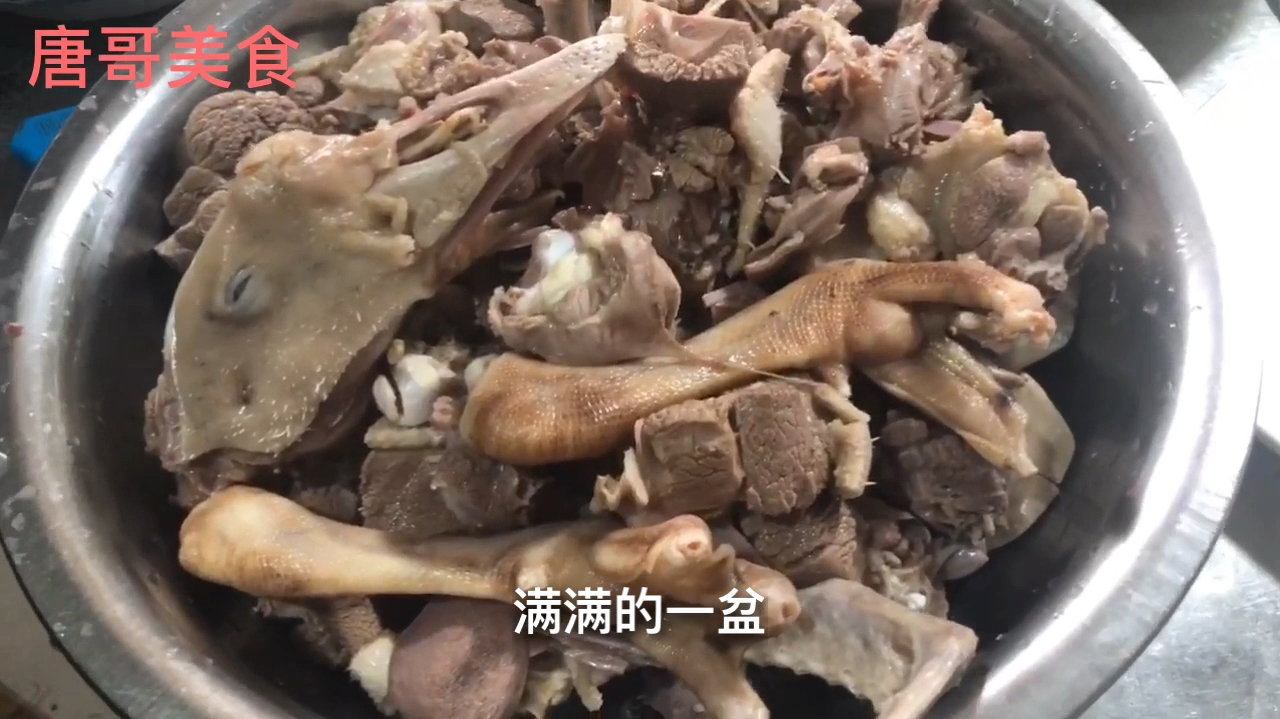 360元一只老鹅铁锅炖,喝白酒!最后来2碗鹅汤泡饭真过瘾