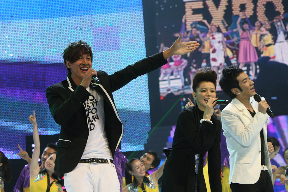 2009年10月13日,上海,迎世博倒计时200天世博优秀歌曲演唱会.何润东,