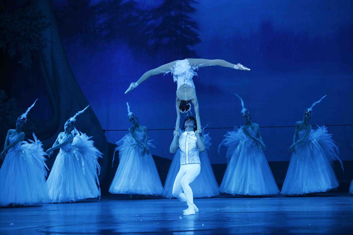 衡阳杂技艺术学校招生简章：开启你的杂技梦想