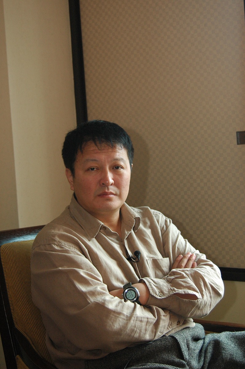2005年10月26日,日本,第18届东京电影节,电影《泥鳅也是鱼》剧组接受