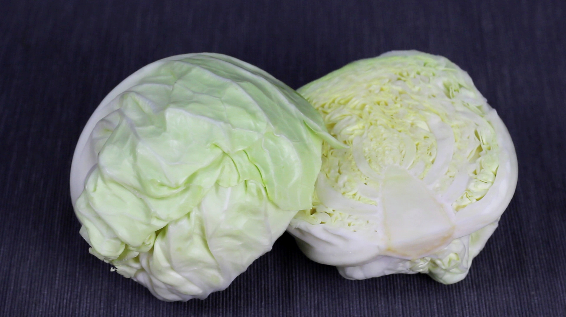 夏天包菜这么做,我一次能吃三大盘,清脆爽口,全家人都爱吃