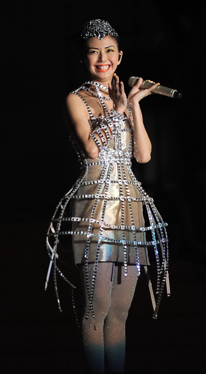 2010年8月28日,北京,孙燕姿《答案是》北京演唱会在首都体育馆举行.  