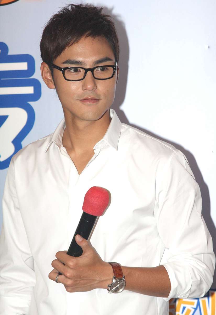 2009年5月25日,上海,电影《男生贾里新传》发布会.***_***阮经天+++_+