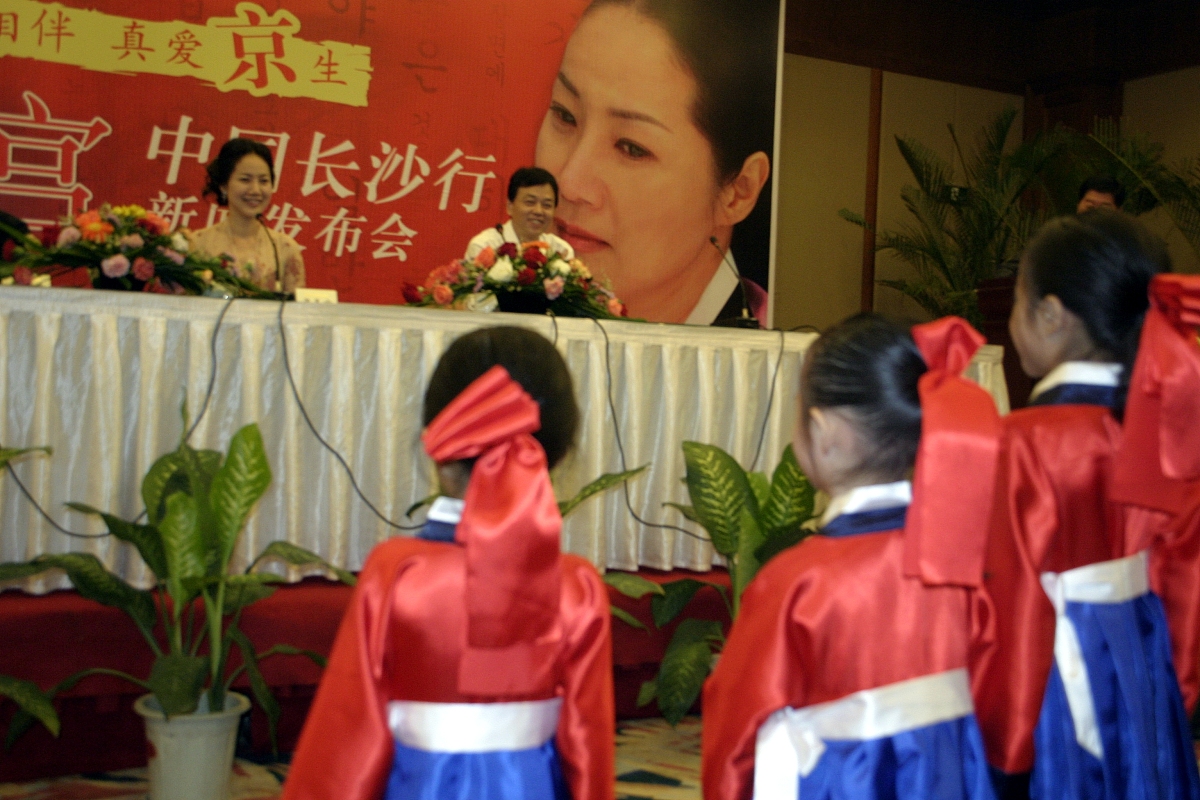 中国生活风俗禁忌：必知的礼仪规范