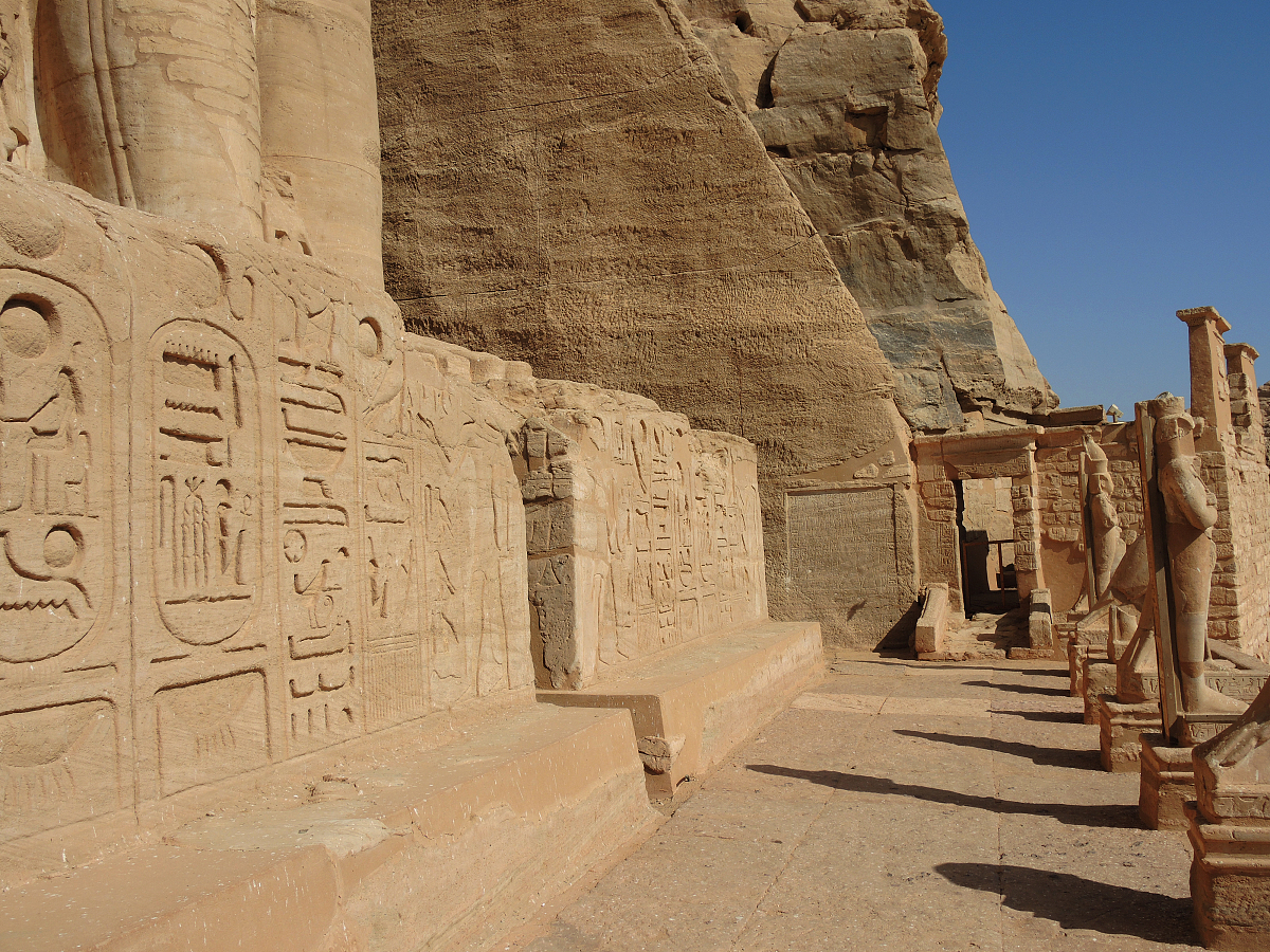 给我江山的男人是什么意思