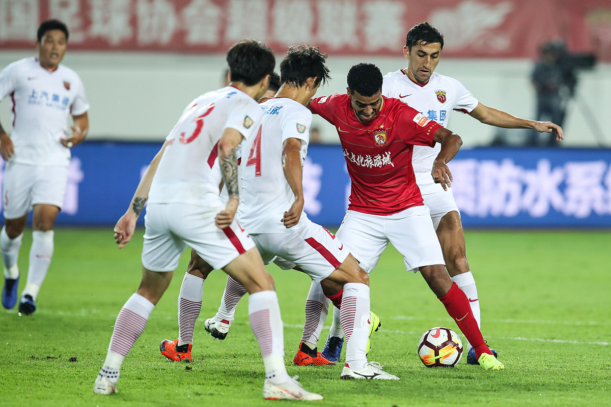 2018中超第28轮:广州恒大淘宝4-5上海上港
