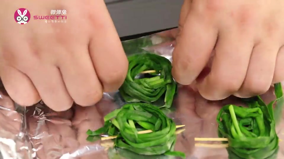 烤韭菜怎么做好吃