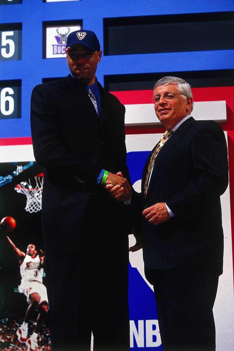 2011年9月22日讯,据美国丹佛媒体《丹佛邮报》报道,掘金前锋,前nba状