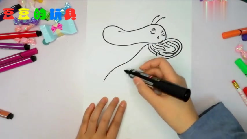 豆豆娃的玩具 今天学画小鲤鱼历险记系列里的水母