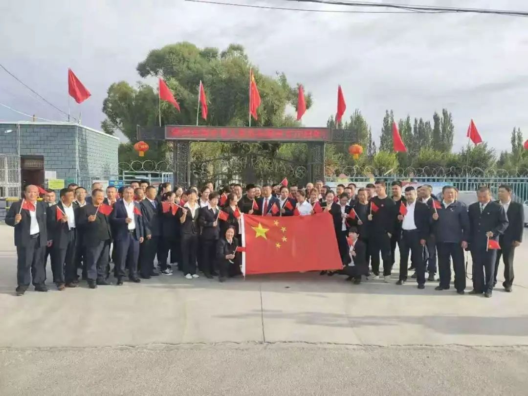 我愛你中國!新疆各族婦女姐妹向祖國母親深情告白!