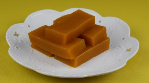 又大又便宜的南瓜,只需加两种东西,切好装盘后手慢都抢不到