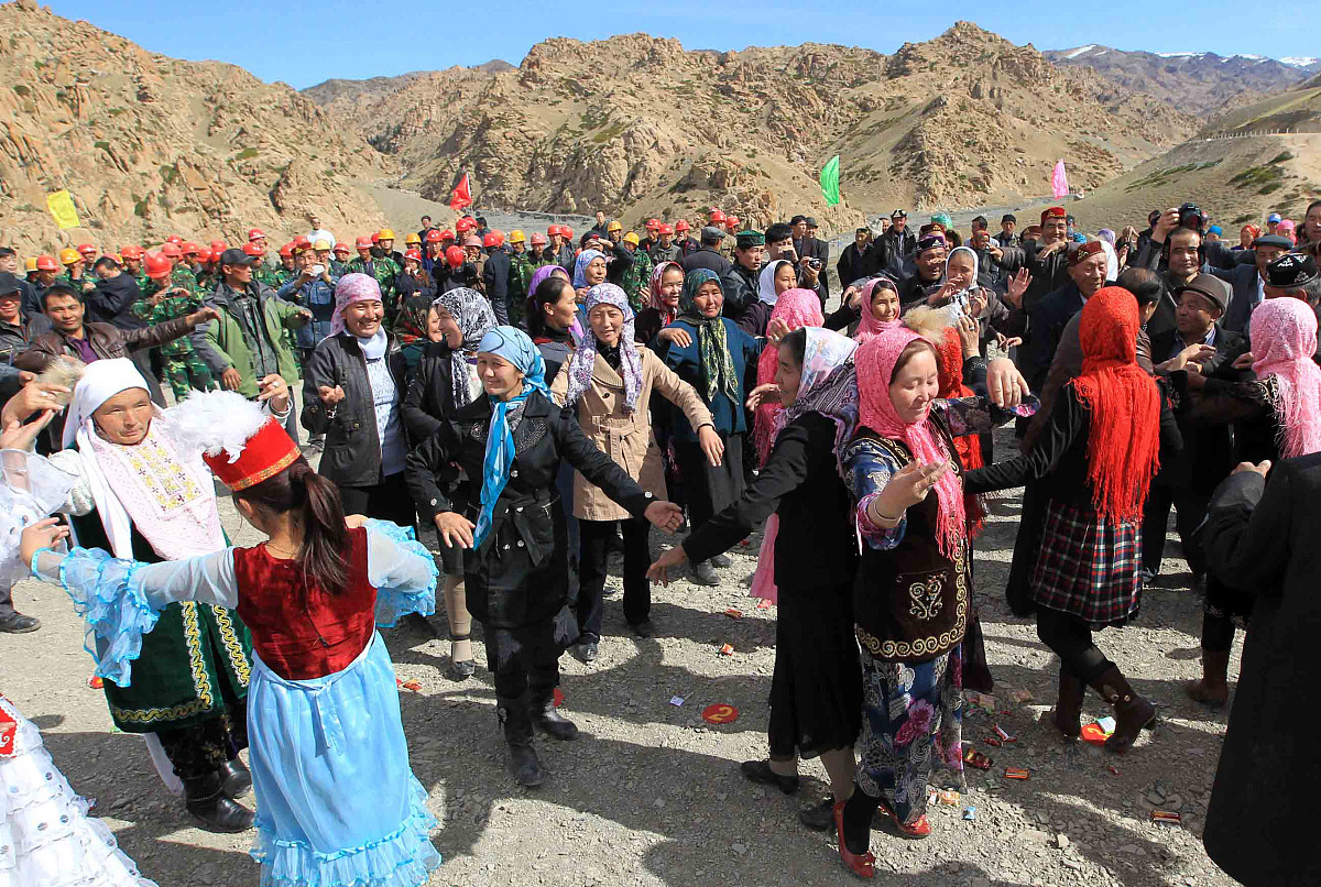 五行土23画的字有哪些