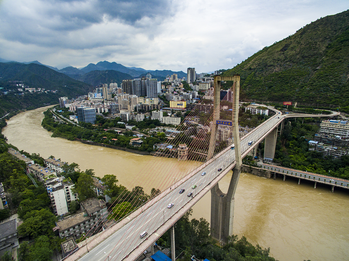 攀枝花遇到困难怎么办？12345热线、媒体平台及材料准备指南