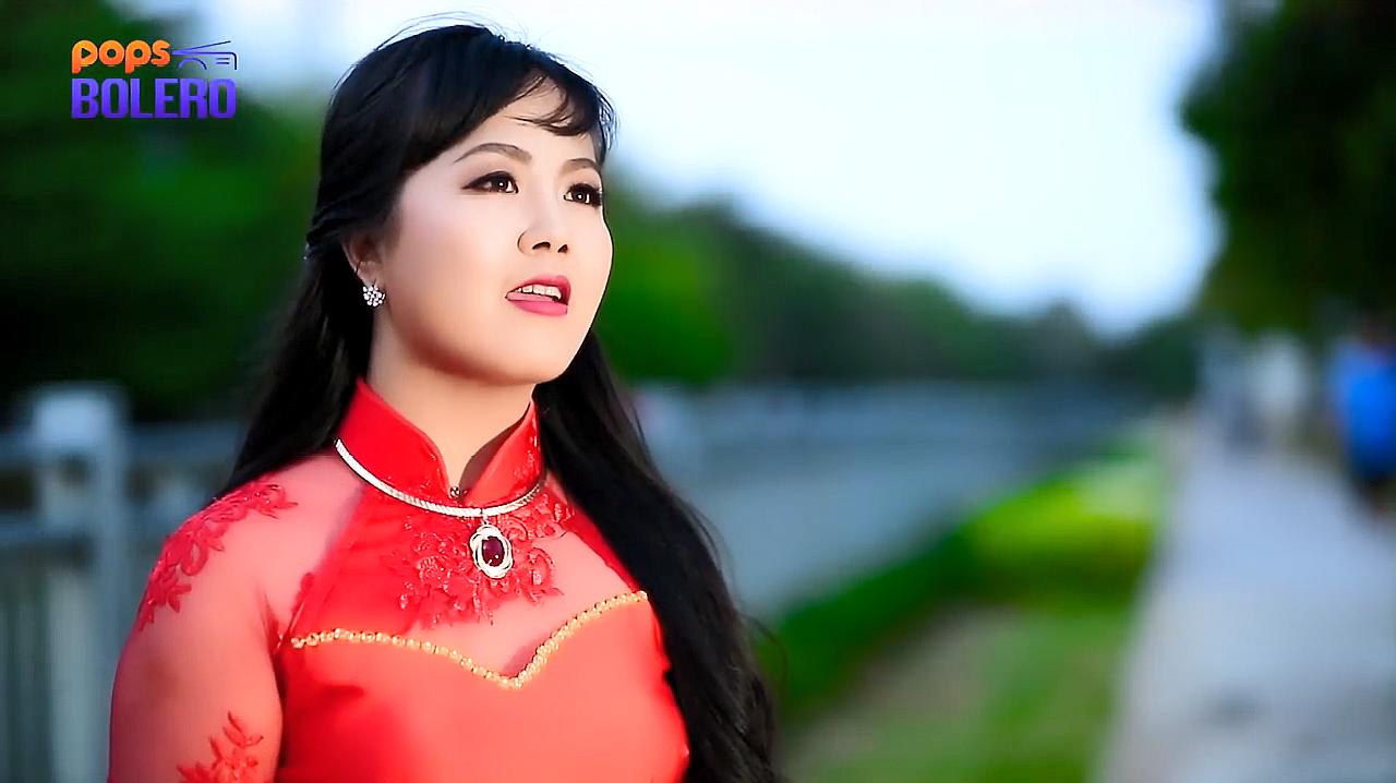 [图]好听越南歌曲Vùng Lá Me Bay - Hương Xuân