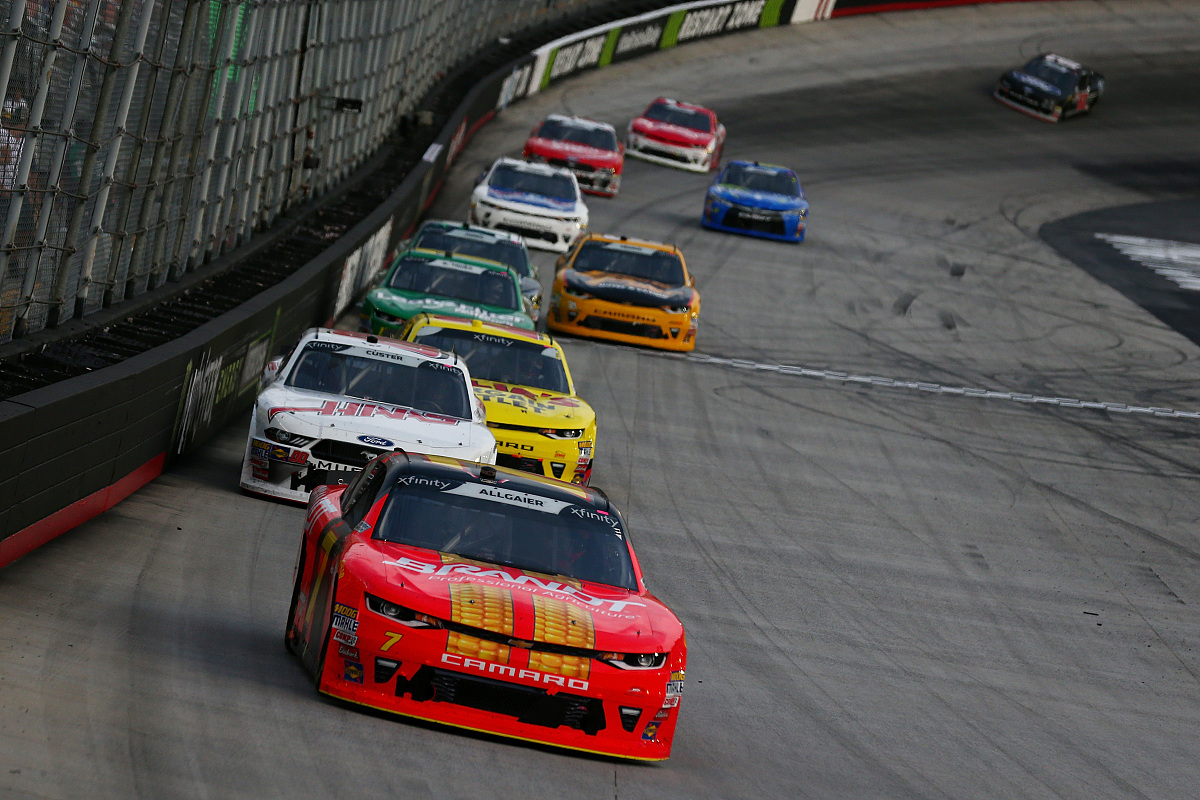 电脑免费赛车游戏