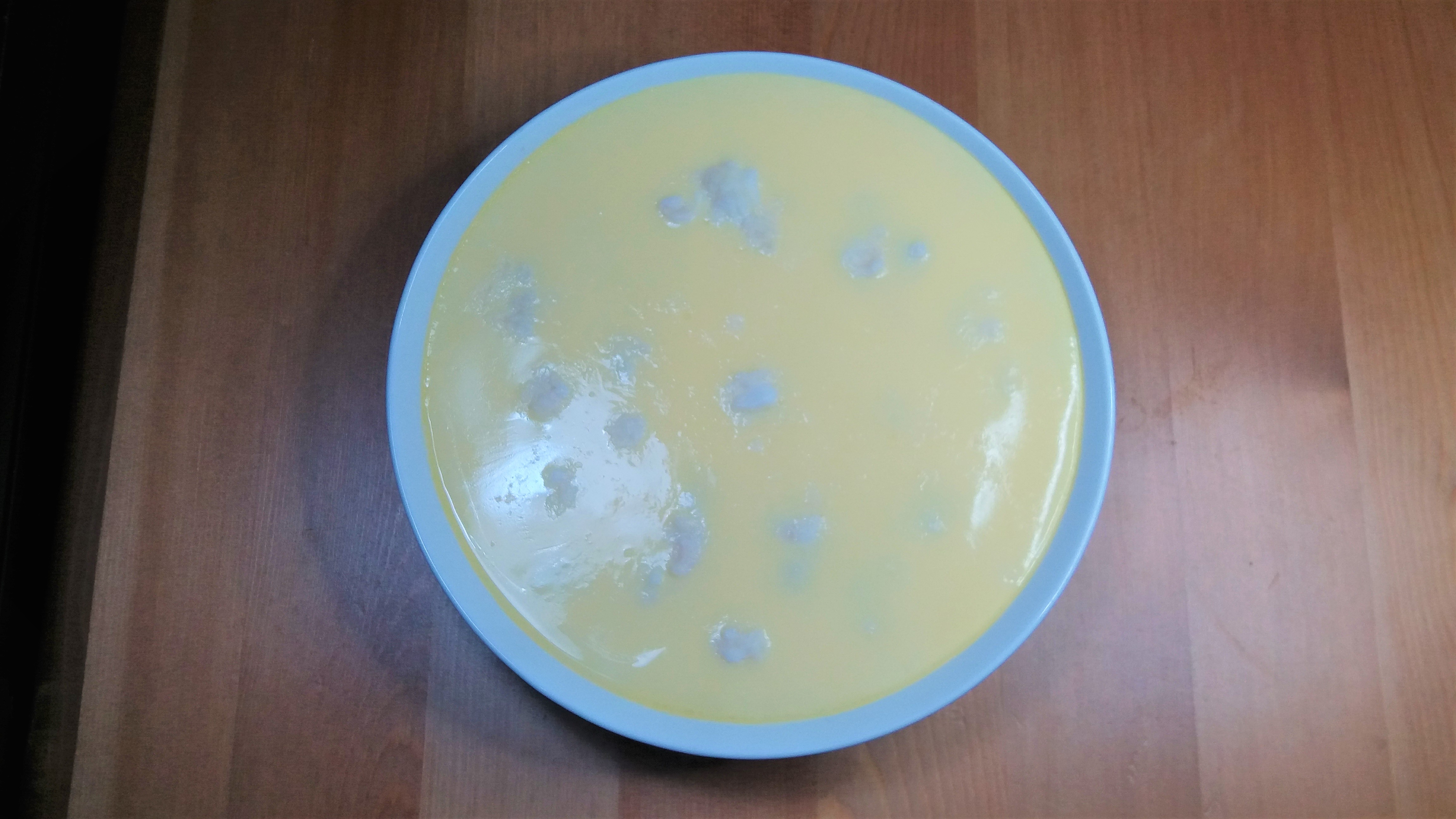 鱿鱼籽蒸鸡蛋羹,海鲜与鸡蛋的巧妙搭配,味道鲜美,口感爽滑