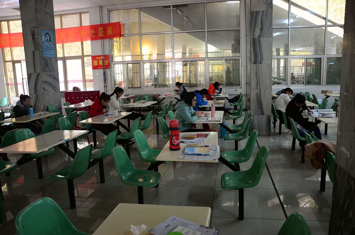 四川内江医科学校宿舍和食堂环境调查：学生住宿和餐饮体验揭秘