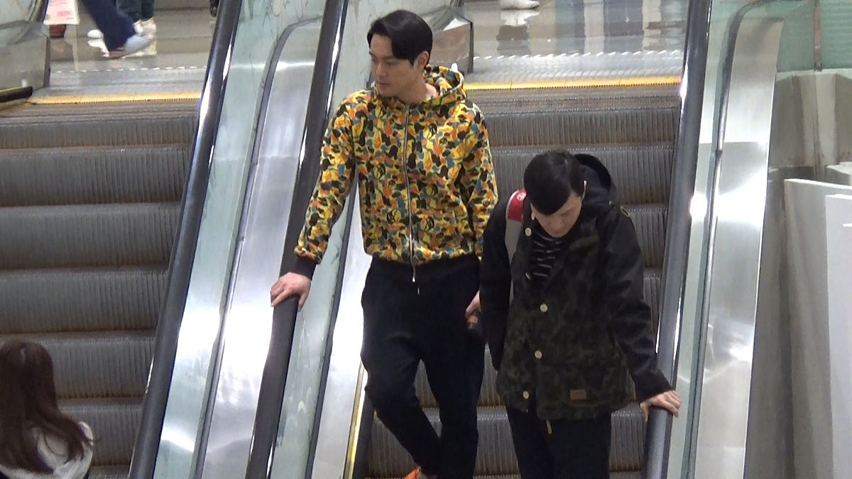 扮演游戏：你是我女朋友，想跟我做什么？