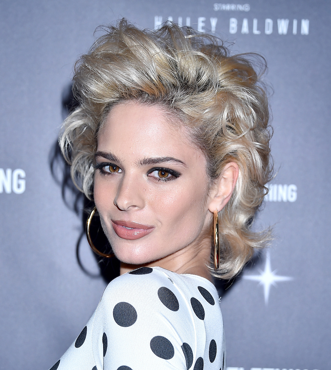 闪里文化旅游短视频名字大全 - 创意十足，引人入胜