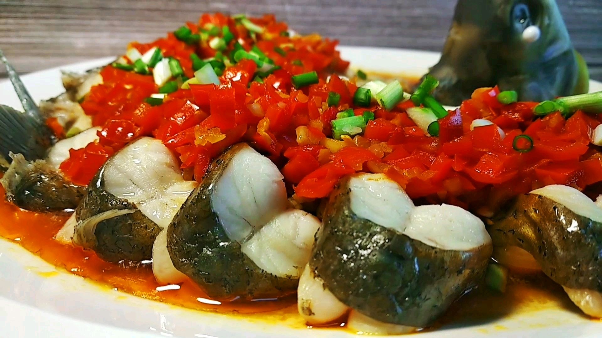 价廉味美的鳊鱼,学会这样做,好看又好吃,家里宴客倍有面子