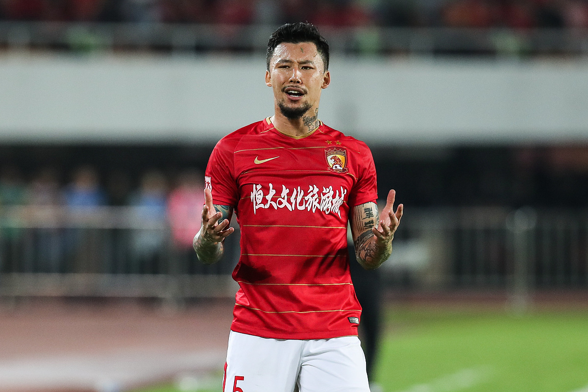 2018中超第28轮:广州恒大淘宝4-5上海上港
