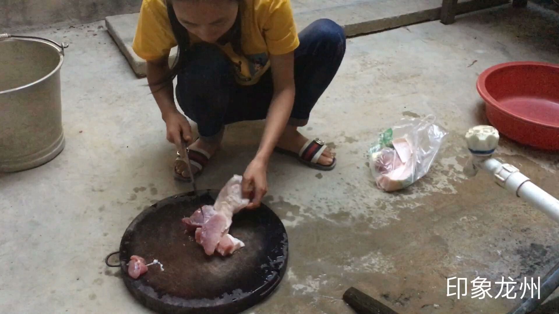 农村生活:简单几个小炒,这样的饭菜你们觉得寒酸吗?