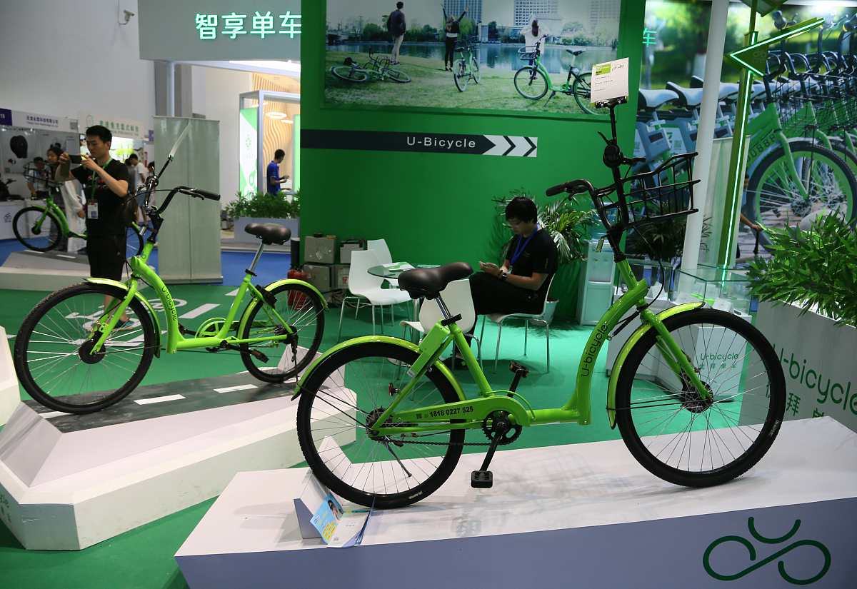 四轮电动车，让校园更绿色更时尚