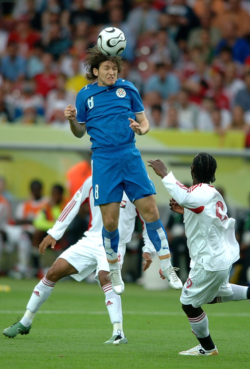 2006年6月20日,世界杯b组,巴拉圭2-0击败特立尼达和多巴哥.巴雷托争顶