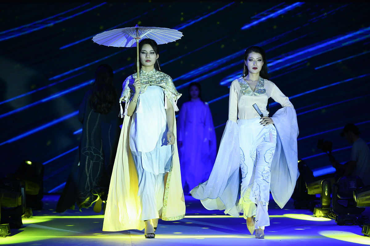 重庆人文艺术职业学校美术设计与制作专业教学质量怎么样？