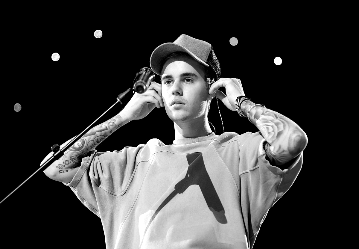 抖音热门背景音乐推荐：Justin Bieber 的 'Yummy'