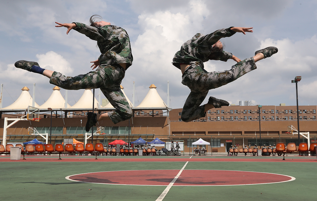 昆明艺术职业学校专业介绍 - 音乐、美术、舞蹈、戏剧