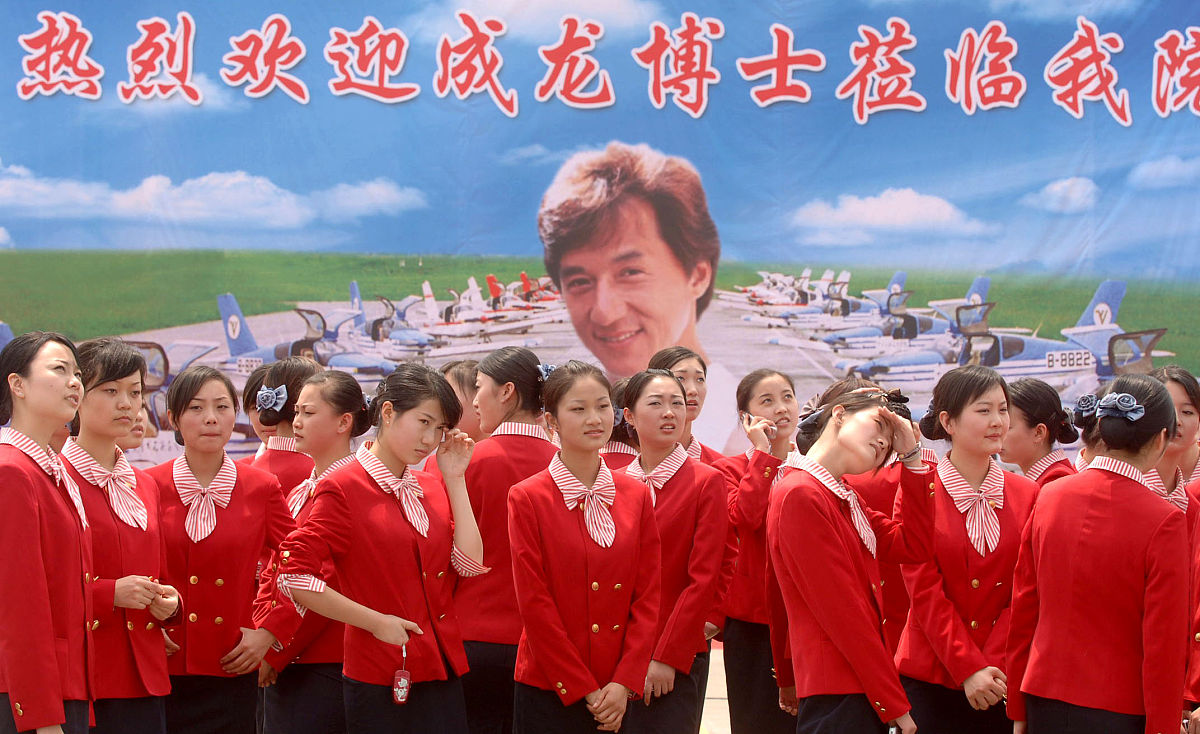 初中毕业生能读贵阳航空学校吗？入学条件、专业选择和学习建议