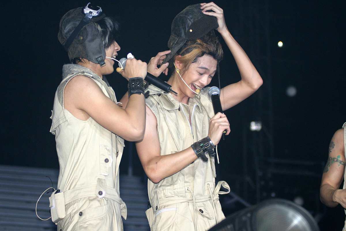 2009年4月11日,上海,飞轮海"想入飞飞世界巡回演唱会"在上海大舞台正
