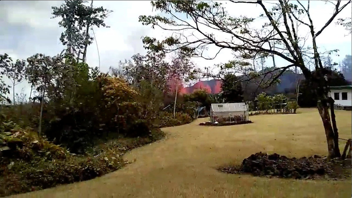 According to our investigation on the spot it is probable that the cargo melted and frozen again which caused the cargo damage But it was difficult to confirm which period the melting happened