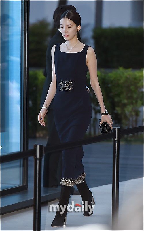 2019年58日,韩国首尔,明星出席chanel j12 新品发布会.irene