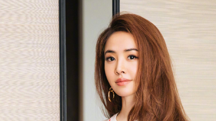 【蔡依林出道20年迎39岁生日,姐姐晒庆生照温馨有爱】9月15日是亚洲天后蔡依林出道20年