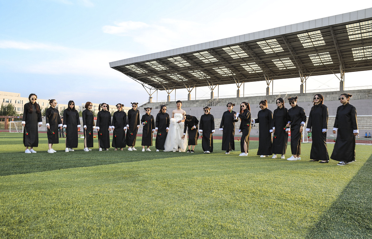 卫校生考医科大学：机会与挑战